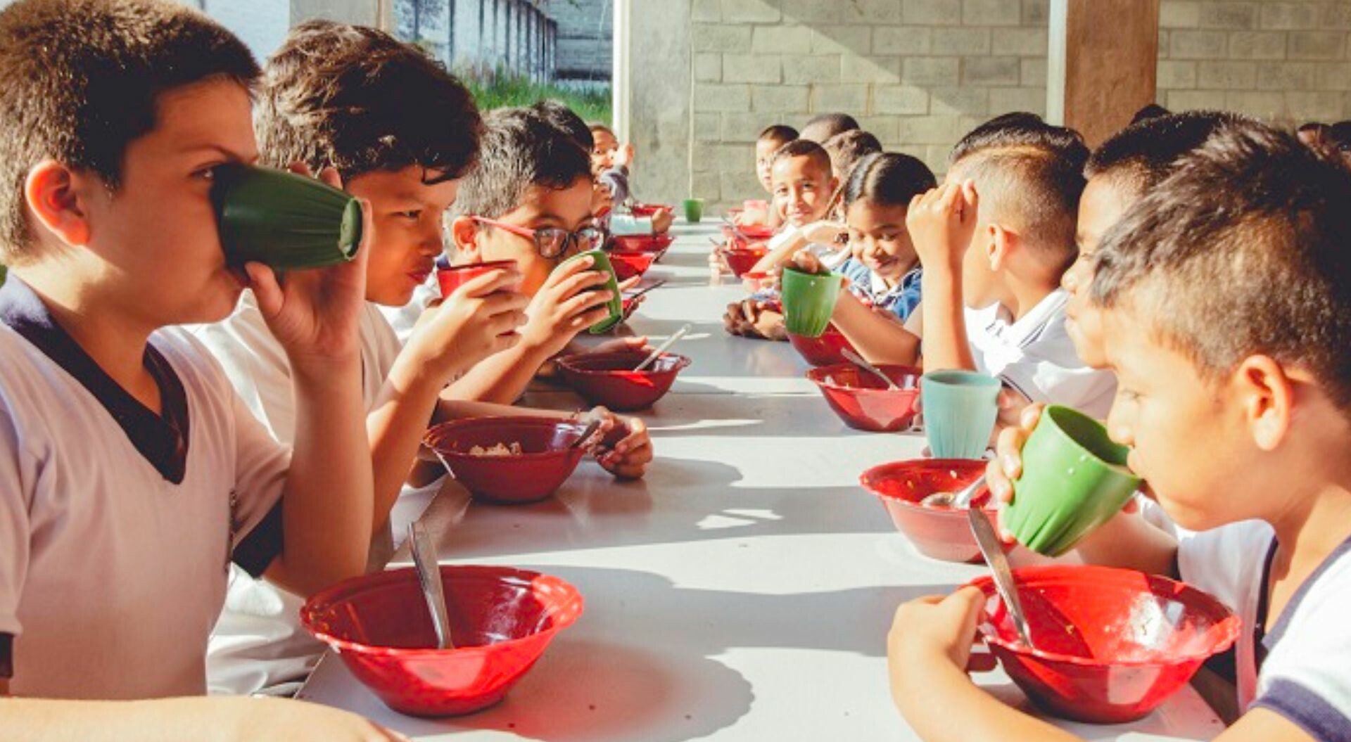 Gobernación le reclama al gobierno Petro más recursos para el PAE del Tolima