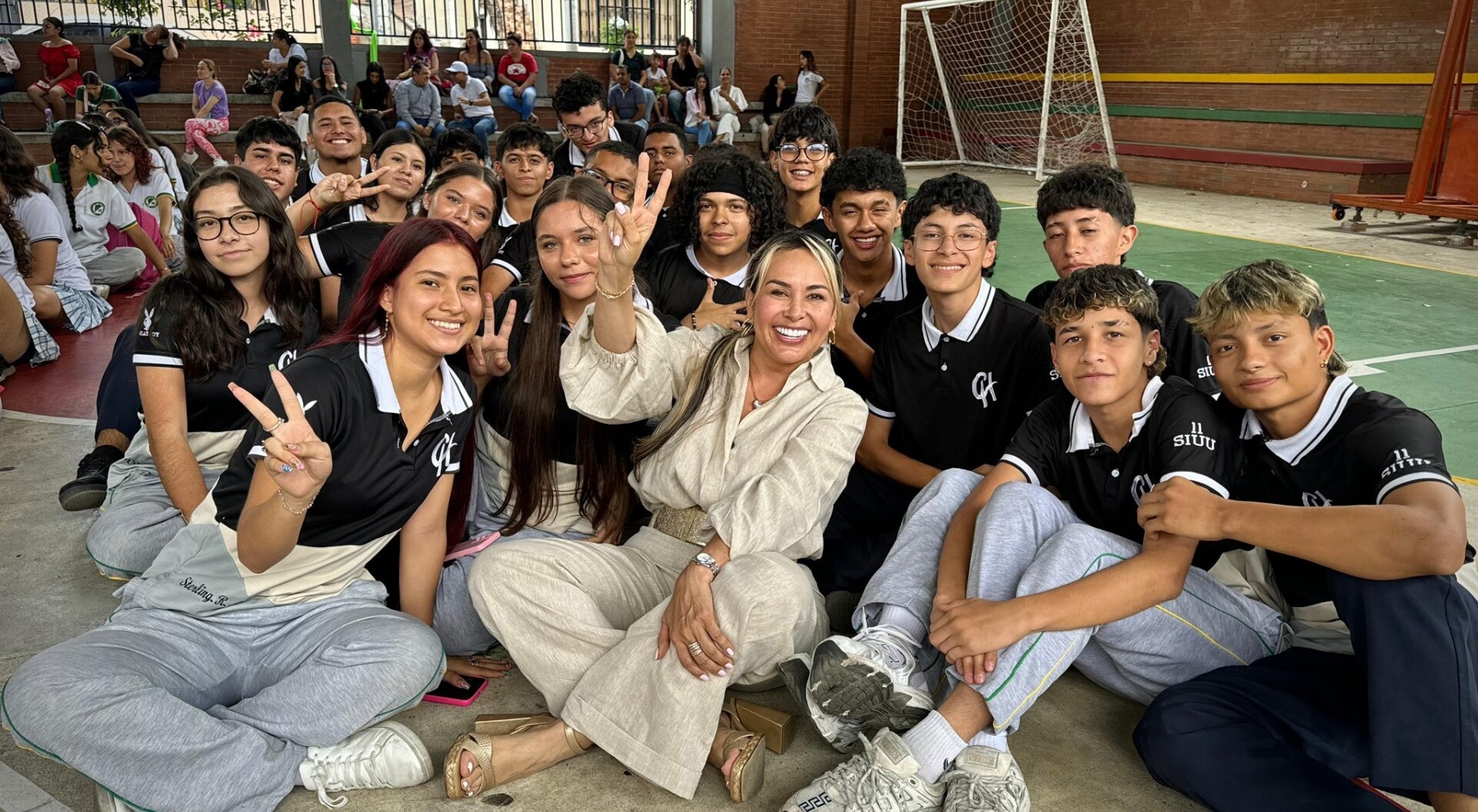 Gobierno de Aranda incumple promesa de becas para estudiantes