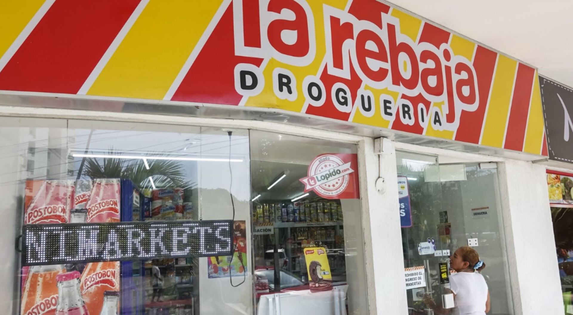 Gobierno nacional asume el control de 880 tiendas de Drogas La Rebaja