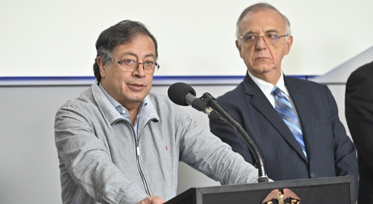 Si no hay voluntad de negociación, operaciones militares siguen: presidente Petro