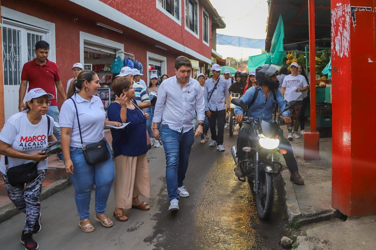 Hincapié propuso consolidar El Salado como centro turístico y construir doble carril de la Ambalá