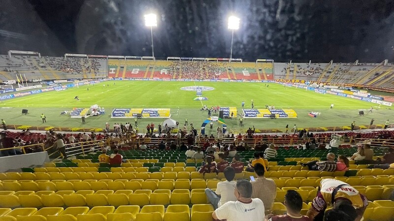 Los hinchas se construyen con estrellas