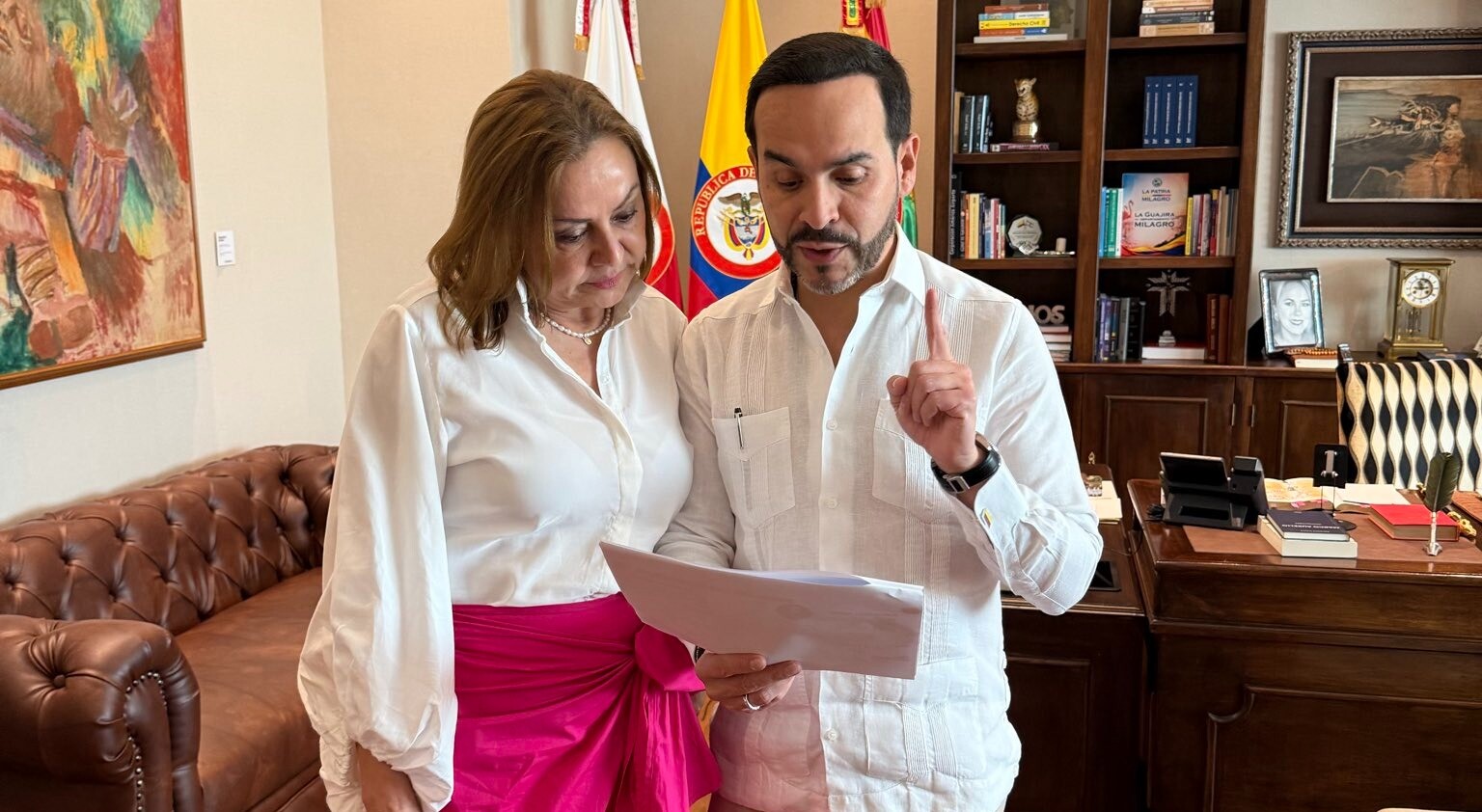 Presidente De La Espriella ordenó revertir aumento de $46 en el precio del galón de gasolina