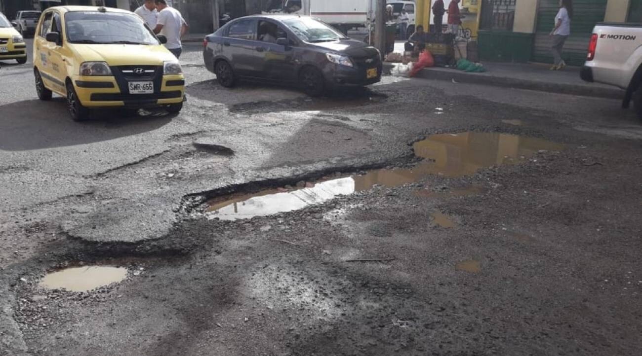 Gobernación del Tolima reforzará inversión para recuperación de la malla vial en Ibagué