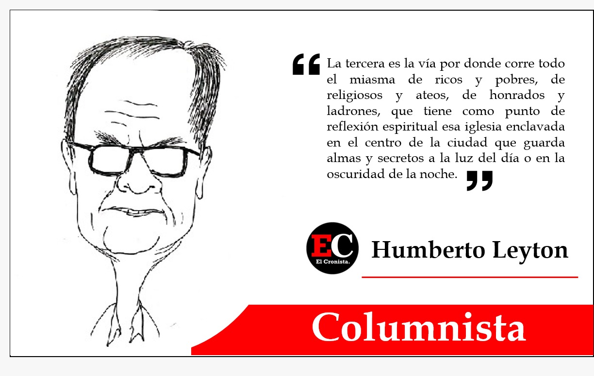 El viacrucis de la iglesia