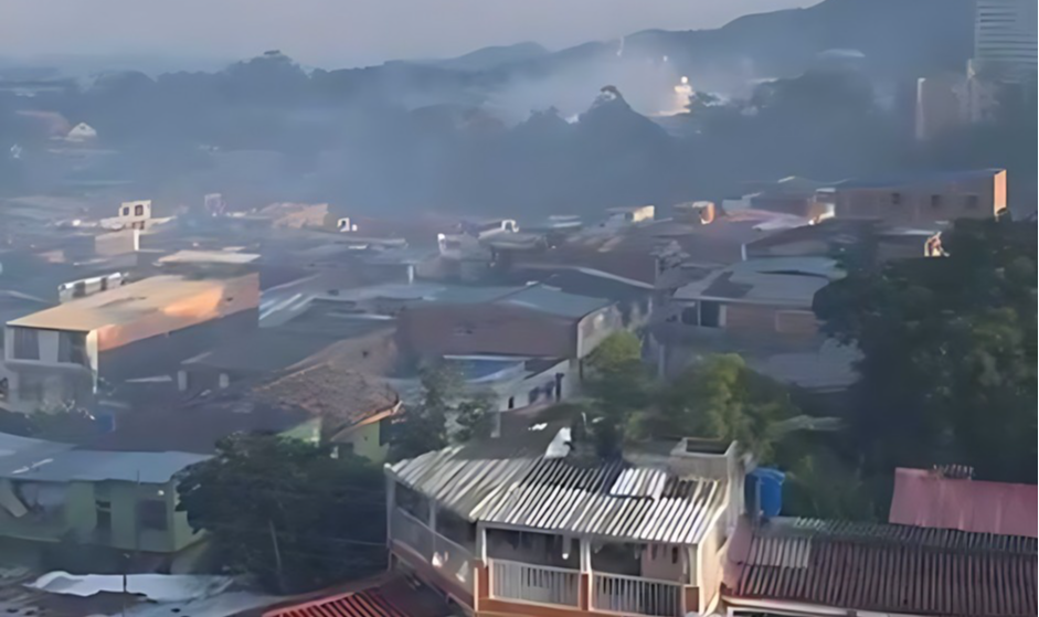 Extraño humo blanco proveniente de la zona industrial de Mirolindo invade barrios aledaños