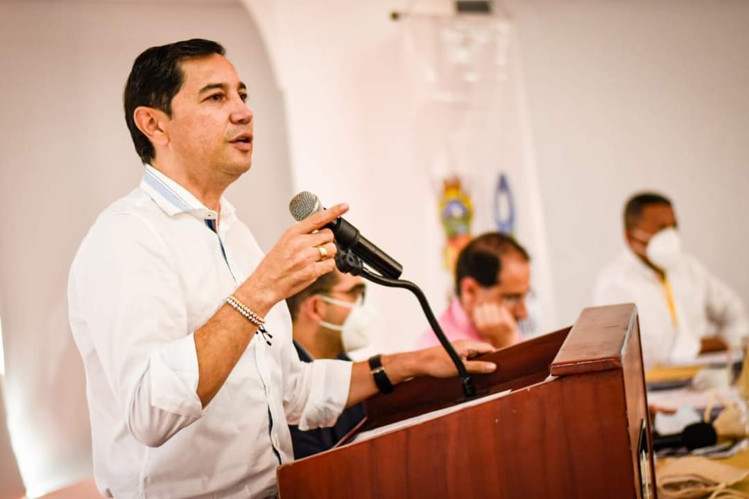 "Hurtado en la ciudad de las maravillas"