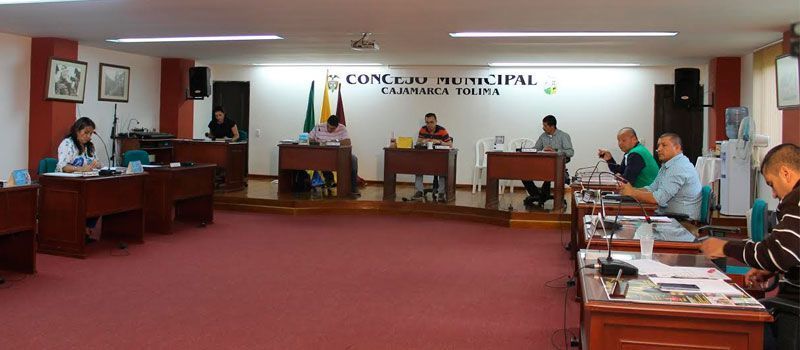 Ex concejales de Cajamarca piden al Concejo Municipal blindar resultados de la Consulta Popular