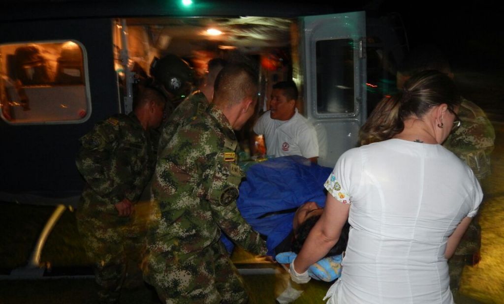 En helicóptero del Ejército tuvieron que ser evacuadas dos mujeres