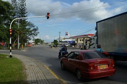 Realizan controles de movilidad en puntos de alto flujo vehicular