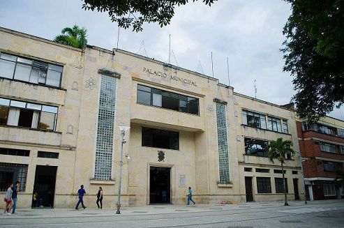 Alcaldía no modificará horarios de atención durante fin de año