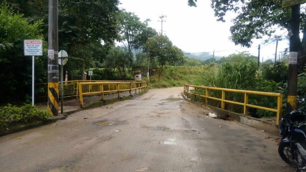 Habilitan puente vehicular sobre el río Chembe
