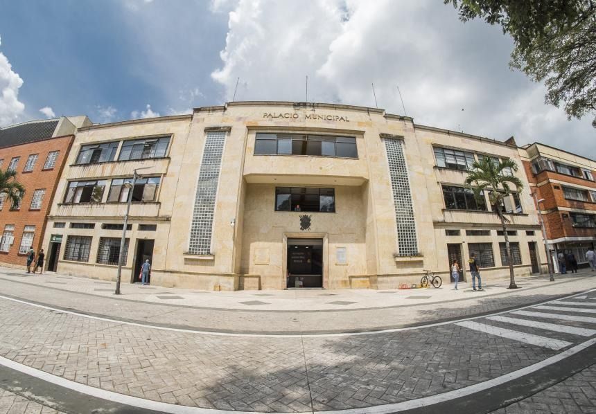 Abren licitación por $507 millones para construir 4 salones comunales