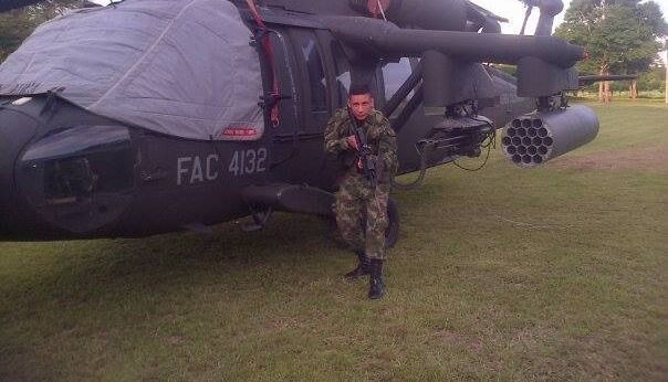 Plantón de las madres de militares asesinados este sábado en Ibagué