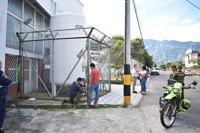 Ordenan a la clínica Metropolitana retirar cilindro de oxígeno instalado ilegalmente