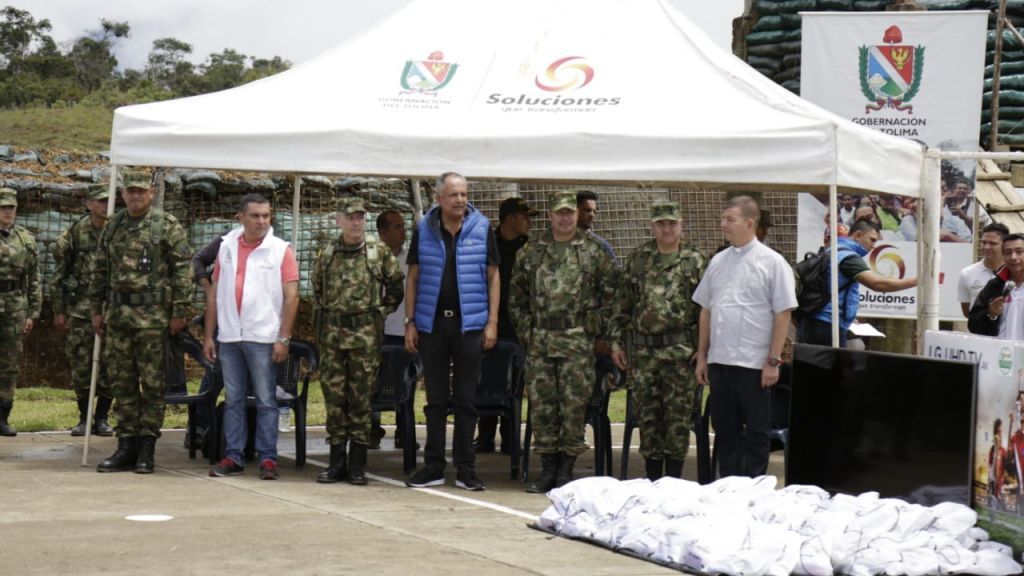 Gobernador Òscar Barreto celebró el Día del Ejército en el Cañón de las Hermosas