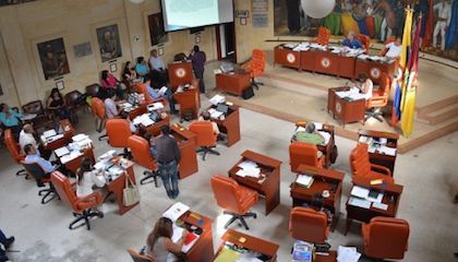 Las “IAS” analizan contrato con Infotic