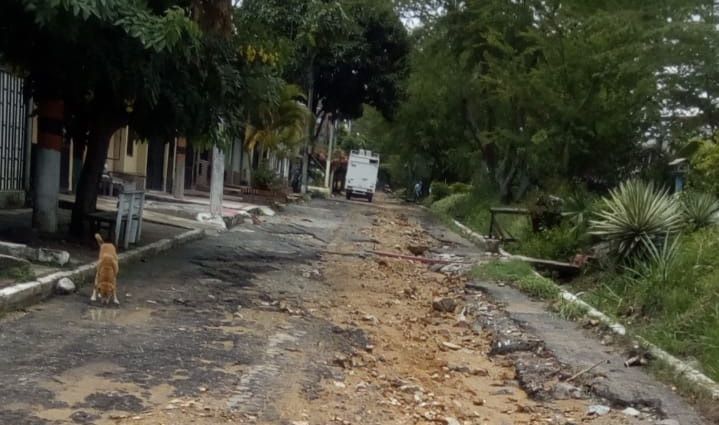 Habitantes de Villamarina responsabilizan al Consorcio Atria del deterioro de sus calles