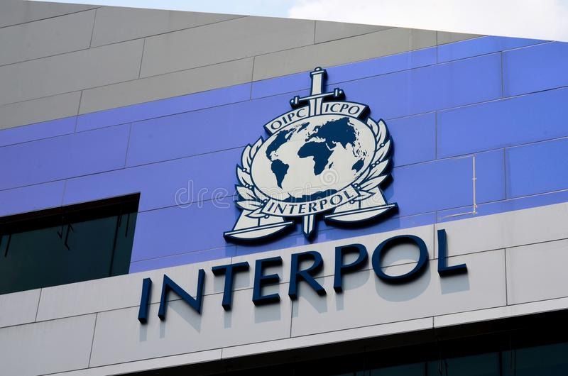 Interpol expidió circular roja a mujer tolimense que fue condenada por trata de personas