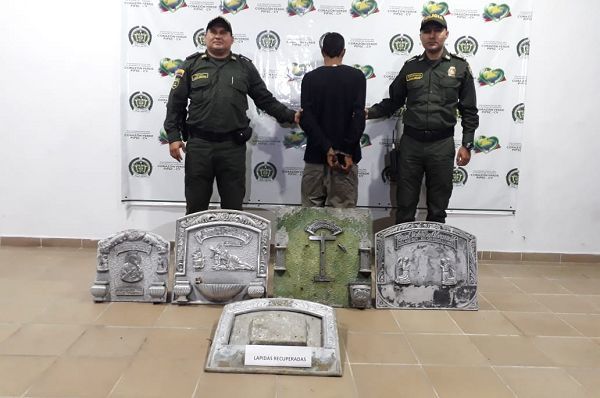 No eran las almas en pena las que se robaban las lápidas del cementerio de Honda