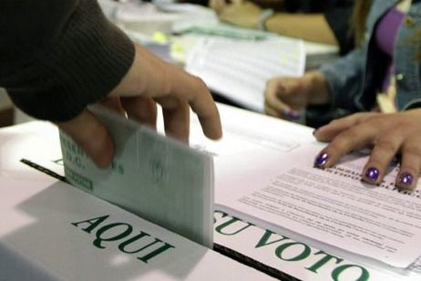 Contratistas del Tolima donaron 65 millones de pesos para campañas políticas, recibiendo 2 mil millones de pesos