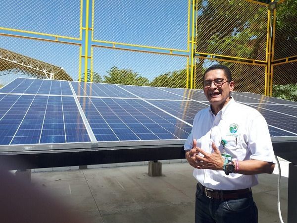 Cortolima entrega la primera planta de bombeo de aguas residuales con uso de energía solar en Tolima