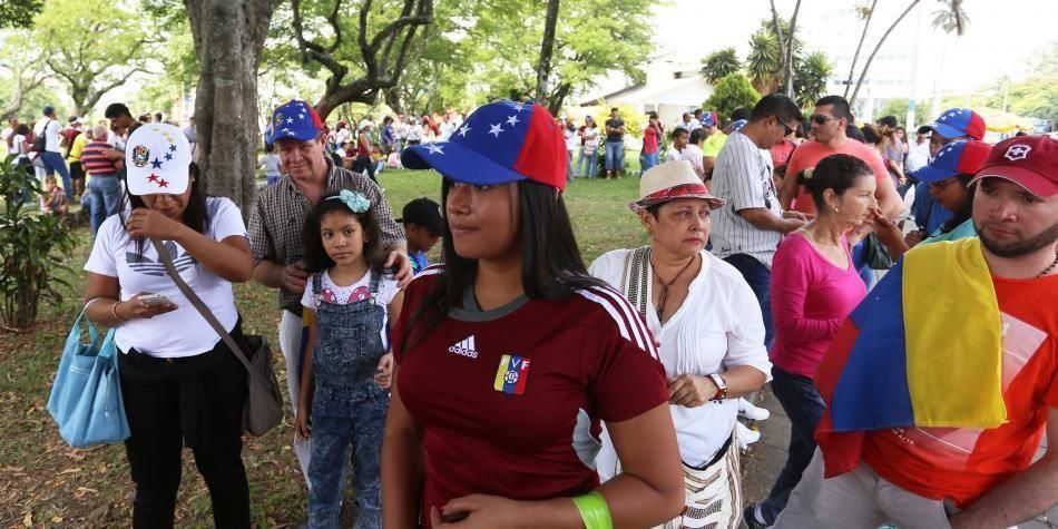Venezolanos residentes en Ibagué desconocen nuevo mandato de Maduro