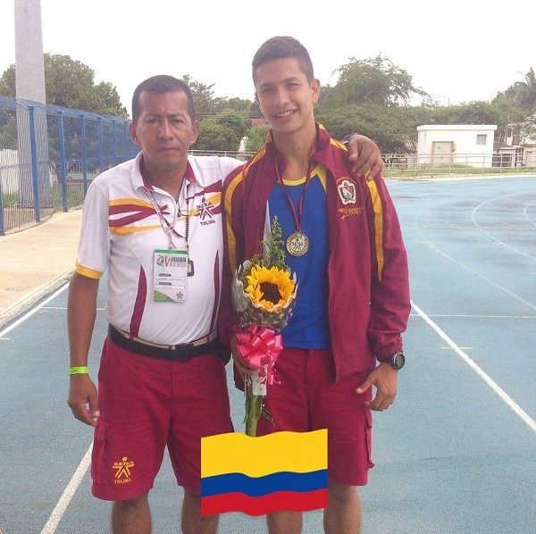 Se cumple exequias de Hallam Bedoya, el cadete de la policía que murió en atentado en Bogotá