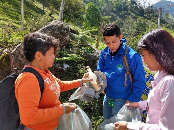 Jornada de lismpieza en la Reserva "Alto Combeima": deber de todo