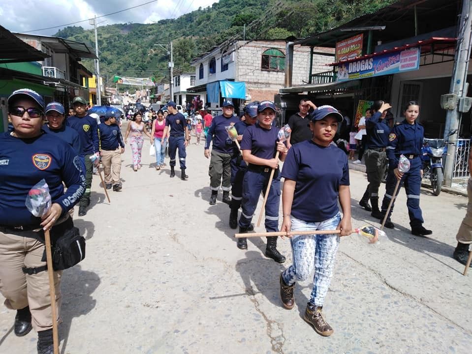 Bomberos de Planadas ‘ponen la totuma’