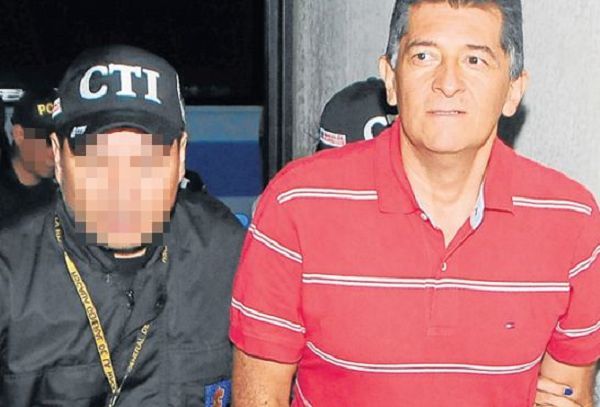 Fiscalía estudia decisión sobre preacuerdo de Luis H. Rodríguez