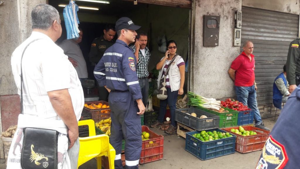 Sellan bodegas de la plaza de la 21 por incumplir normas sanitarias