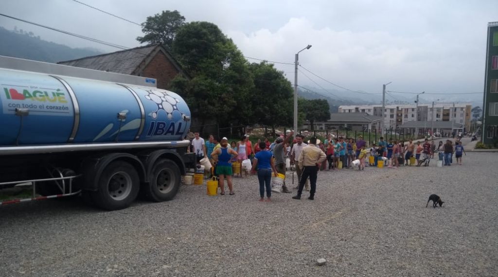 Carrotanques del IBAL suministran agua en acueductos comunitarios