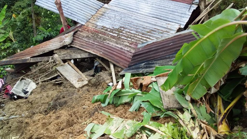 Matrimonio pereció por deslizamiento de tierra en zona rural de Chaparral