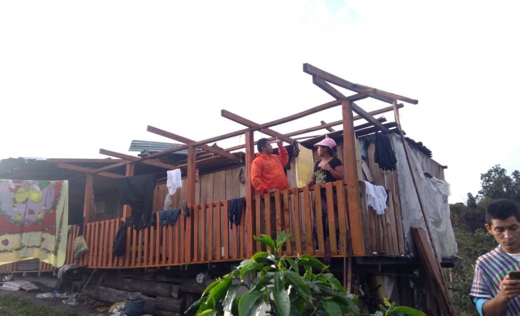 Diez familias afectadas por fuerte vendaval en zona rural de Dolores