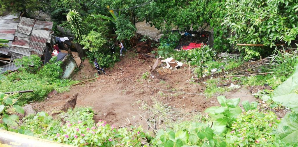 Lluvias de las últimas horas provocaron deslizamientos e inundaciones en Ibagué