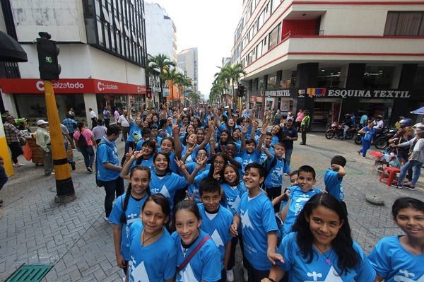 Desfile por el agua en Ibagué