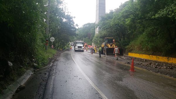 Cerrada la vía Ibagué - Gualanday por derrumbe