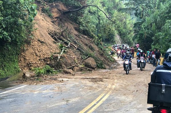 Policía de Tránsito en alerta sobre la vía Ibagué- La Línea