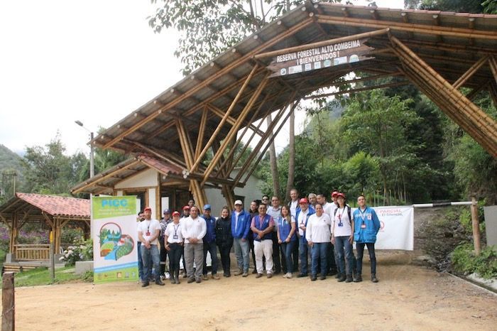 Si se puede ser un buen caminante por la reserva forestal Alto del Combeima