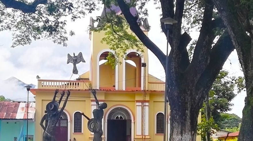 Trece concejales de Ataco llamados a juicio por elección irregular del personero