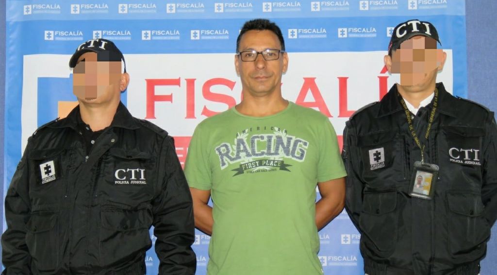 Cárcel a agente del CTI por vínculos en el asesinato de ex paramilitar