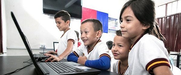 Puntos Digitales de conectividad: los templos de la innovación y el emprendimiento en las regiones