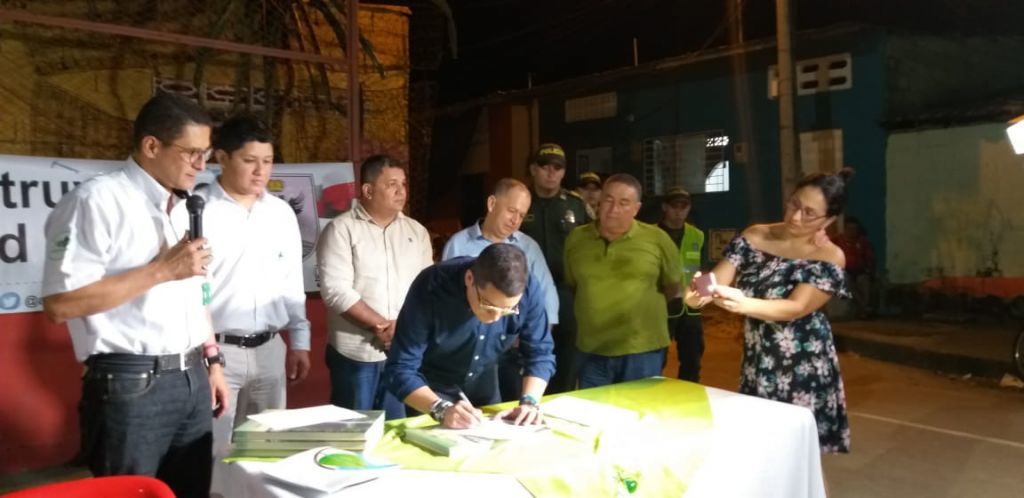 Firmado el acuerdo para construir el colector de aguas residuales en Honda