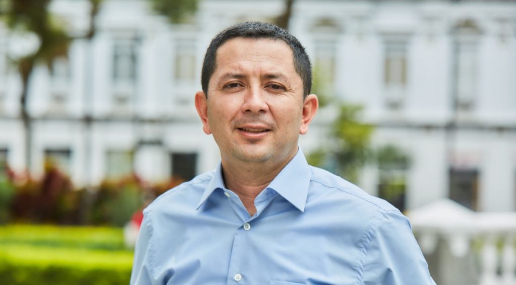 Menos impuestos por más jóvenes con empleo