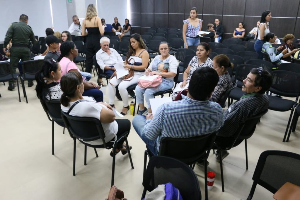 Familiares de fallecidos en incidentes viales participaron en taller de cierre del duelo.