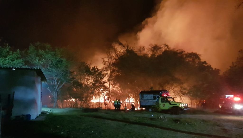 Controlado incendio en terreno cercano al Centro de Atención y Protección Animal