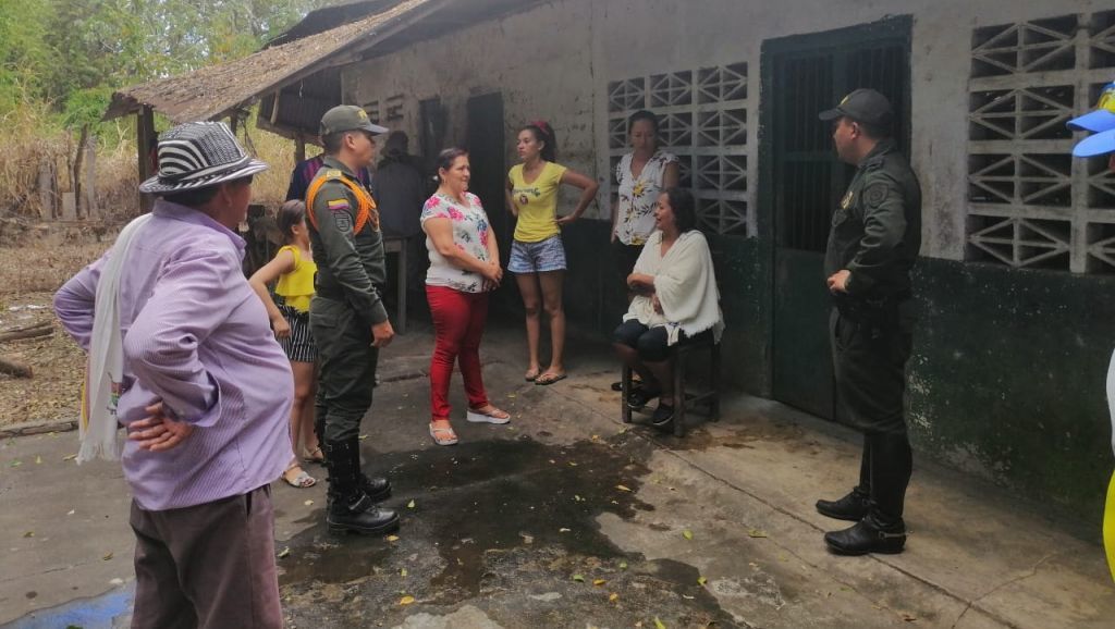 Mujer de 56 años que cayó en un pozo de agua fue rescatada con vida