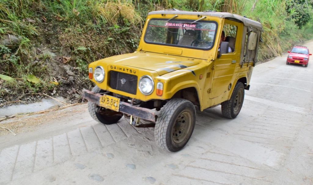 Seis veredas ya cuentan con nuevos tramos de placa huella