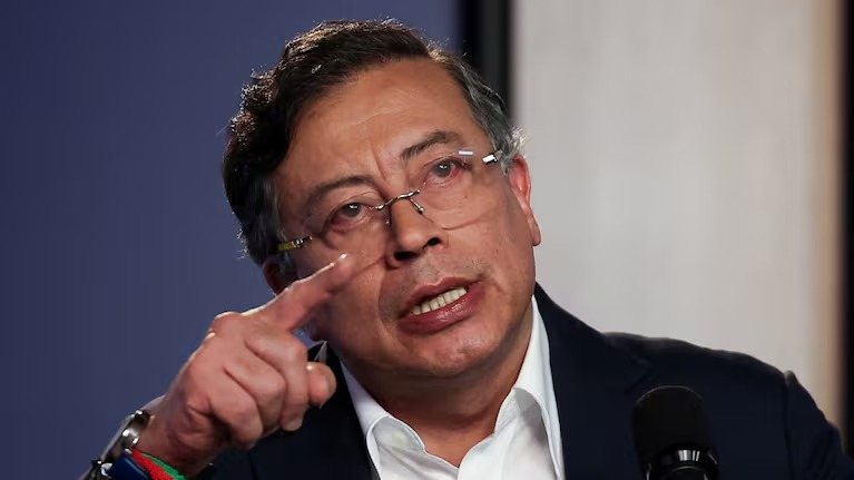 “Yo no obedezco a banqueros”: la respuesta de Petro a decanos de universidades privadas